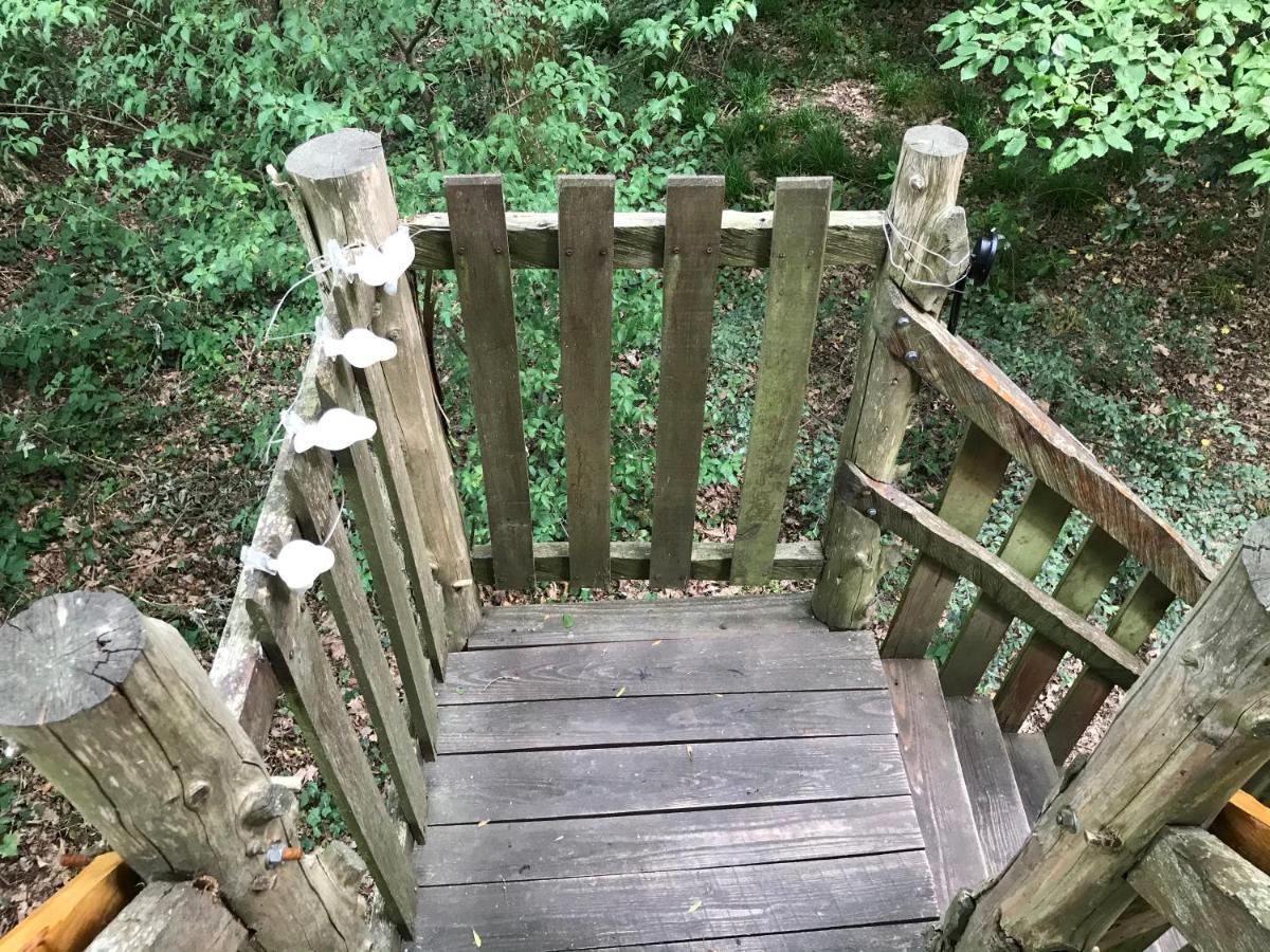 La Cabane Aux Secrets - Au Milieu De Nulle Part Outines Kültér fotó