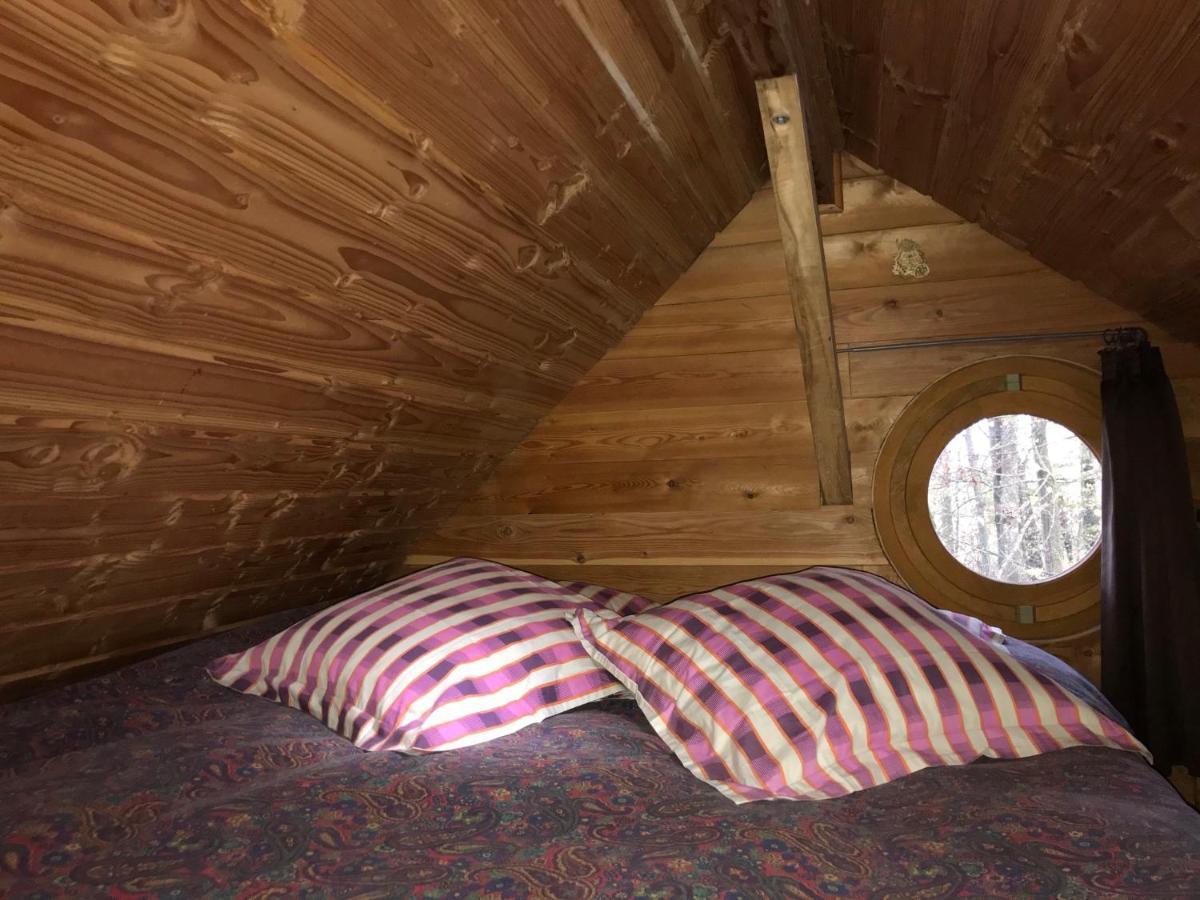 La Cabane Aux Secrets - Au Milieu De Nulle Part Outines Kültér fotó