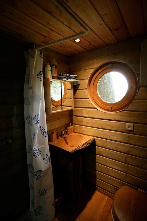 La Cabane Aux Secrets - Au Milieu De Nulle Part Outines Szoba fotó